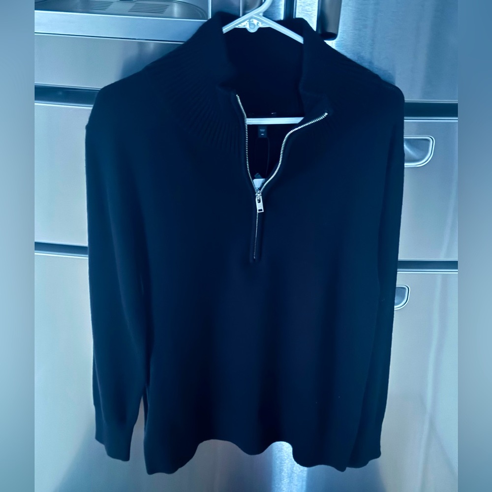 Knit sweater black xtra small